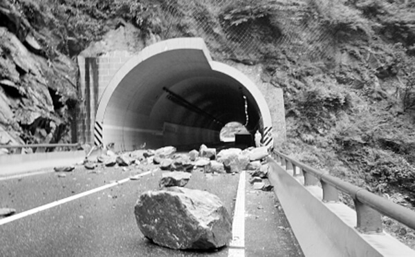 自鉆式中空錨桿用于易塌孔地質(zhì)隧道施工 自鉆式中空錨桿用于易塌孔地質(zhì)隧道施工