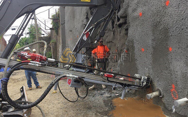 自鉆式錨桿在邊坡支護中的應用優勢及注意事項 自鉆式錨桿在邊坡支護中的應用優勢及注意事項