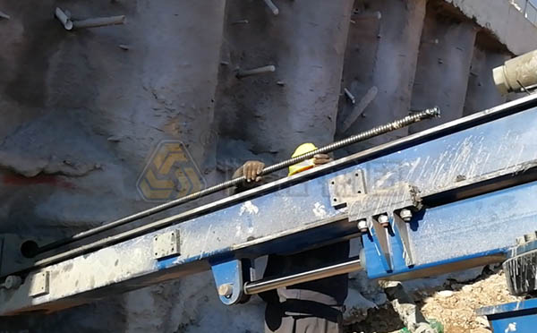 1659342361455515.jpg 自鉆式錨桿鉆進